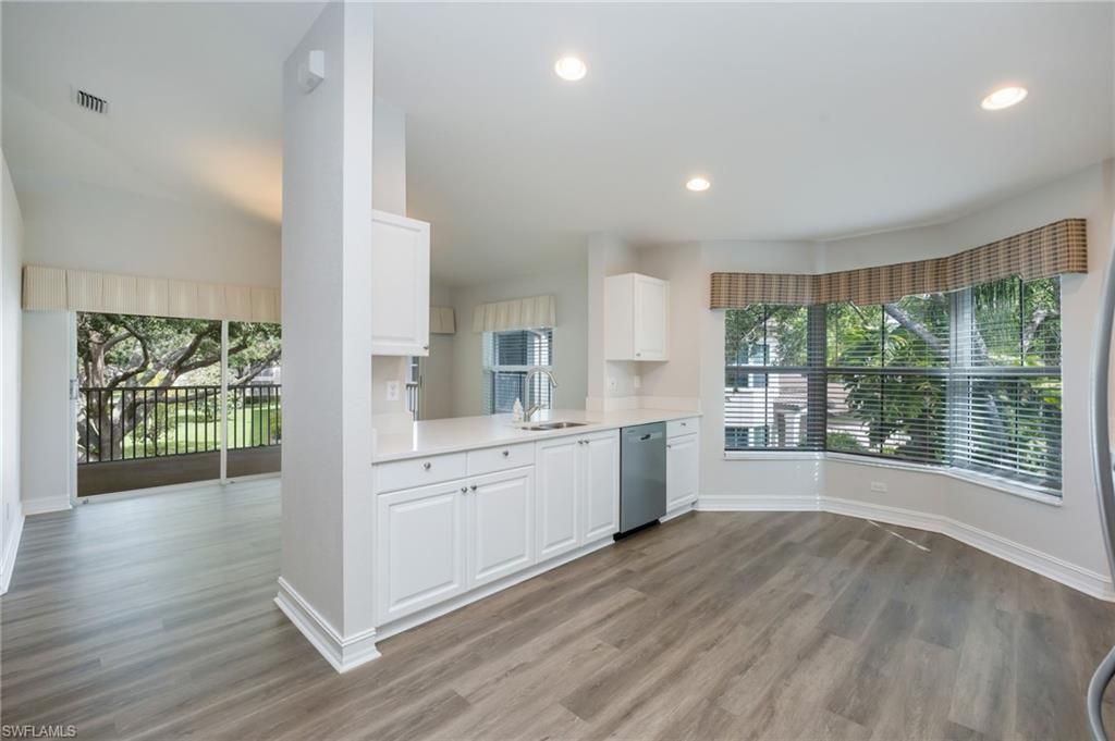 300 Diamond Cir , Unit 308, Naples, FL 34110 Photo