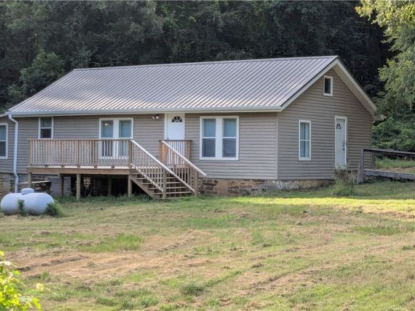 321 White Road , Russellville, AR 72802