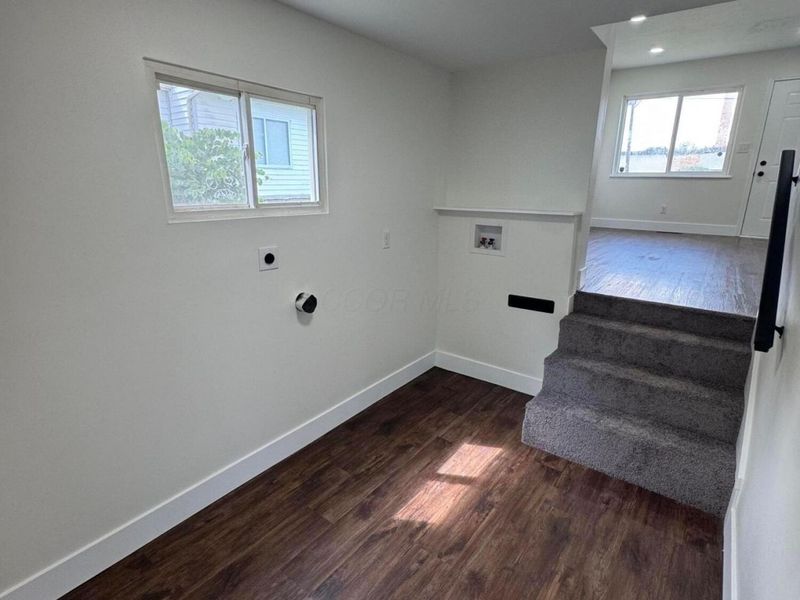 97 W Harrison Street, Delaware, OH 43015 Photo 6