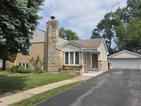 8418 W Crain Street , Niles, IL 60714