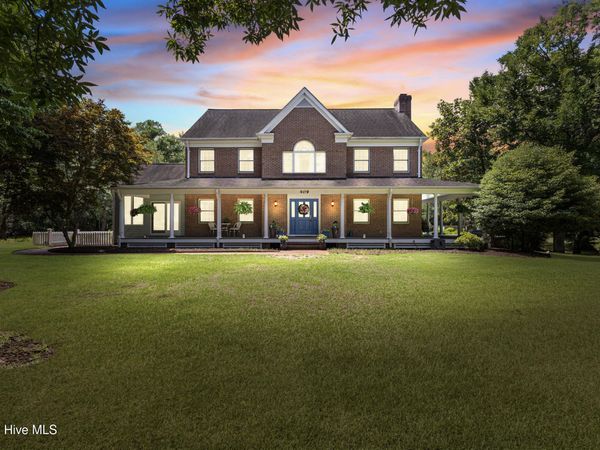 409 Whitebridge Road, Hampstead, NC 28443