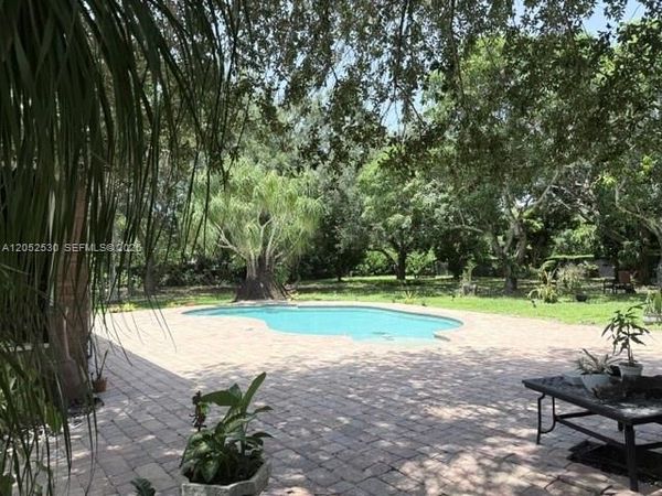 23050 SW 152nd Ave, Miami, FL 33170