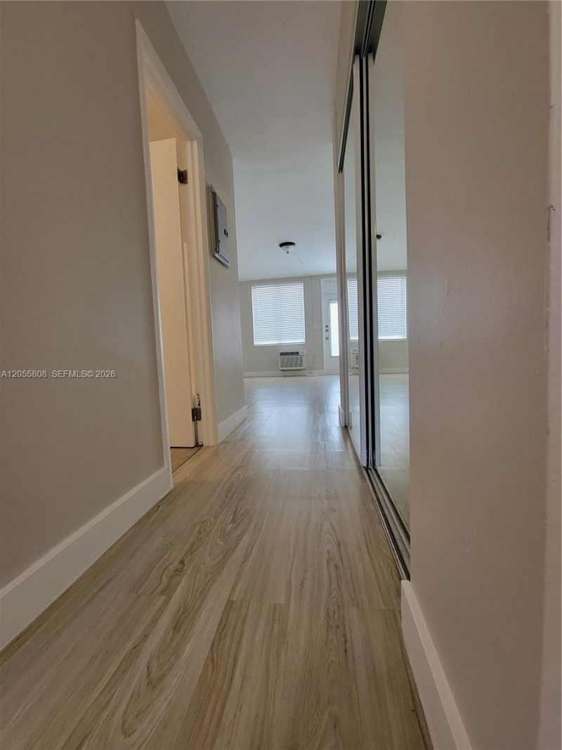 441 Collins Ave, Unit 10, Miami Beach, FL 33139 Photo