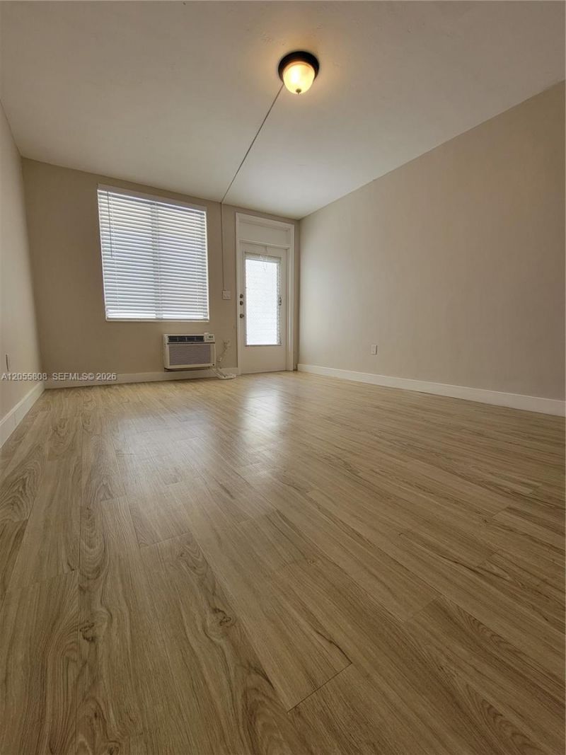 441 Collins Ave, Unit 10, Miami Beach, FL 33139 Photo