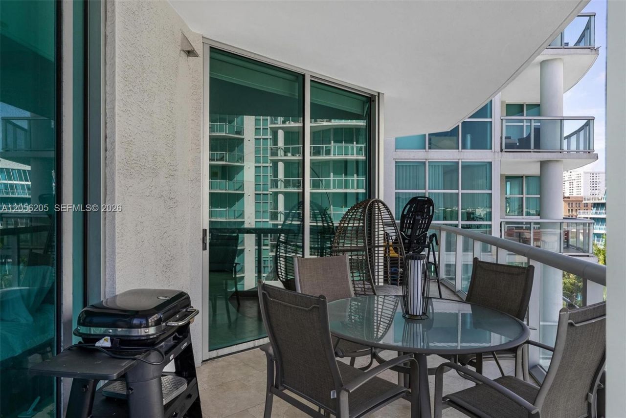 3131 NE 188th St , Unit 2-705, Aventura, FL 33180 Photo