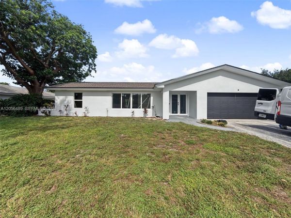 861 NW 72nd Ave , Plantation, FL 33317