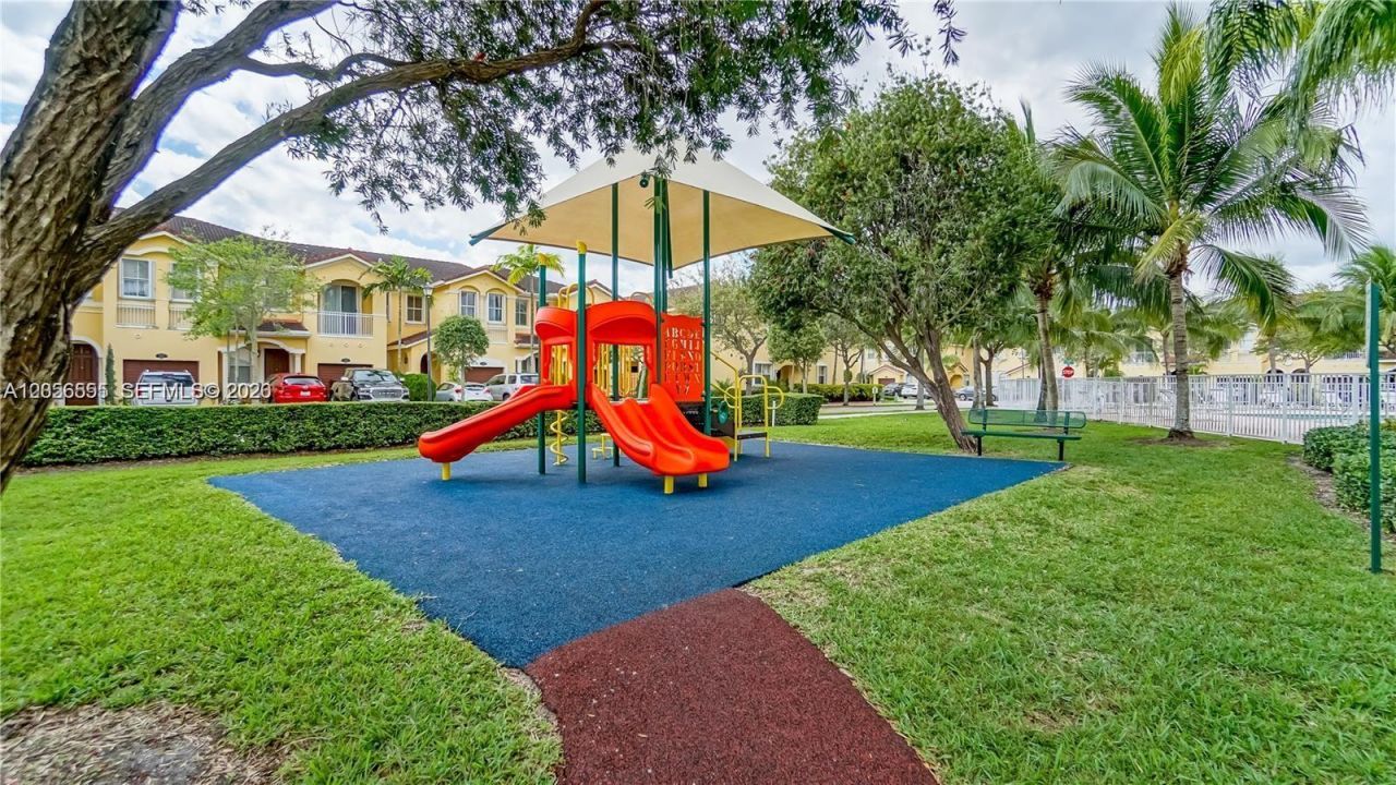 14960 SW 9th Ln, Unit 14960, Miami, FL 33194 Photo