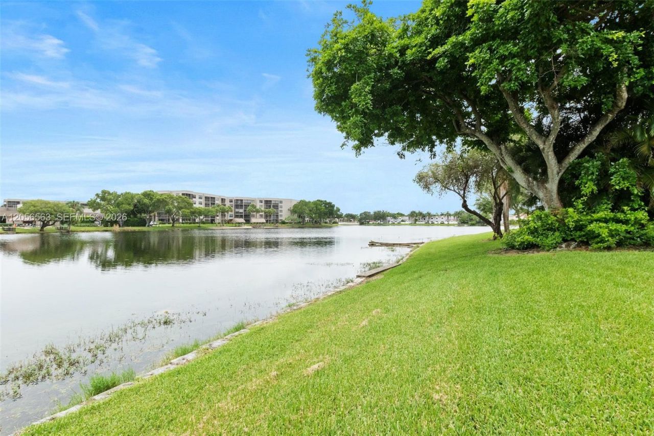 11328 NW 14th Ct , Pembroke Pines, FL 33026 Photo