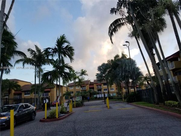 15650 SW 80th St , Unit F-207, Miami, FL 33193