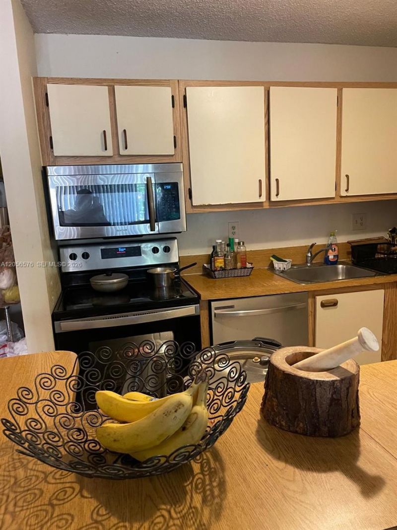 15650 SW 80th St , Unit F-207, Miami, FL 33193 Photo