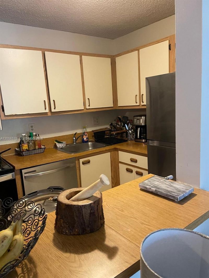 15650 SW 80th St , Unit F-207, Miami, FL 33193 Photo