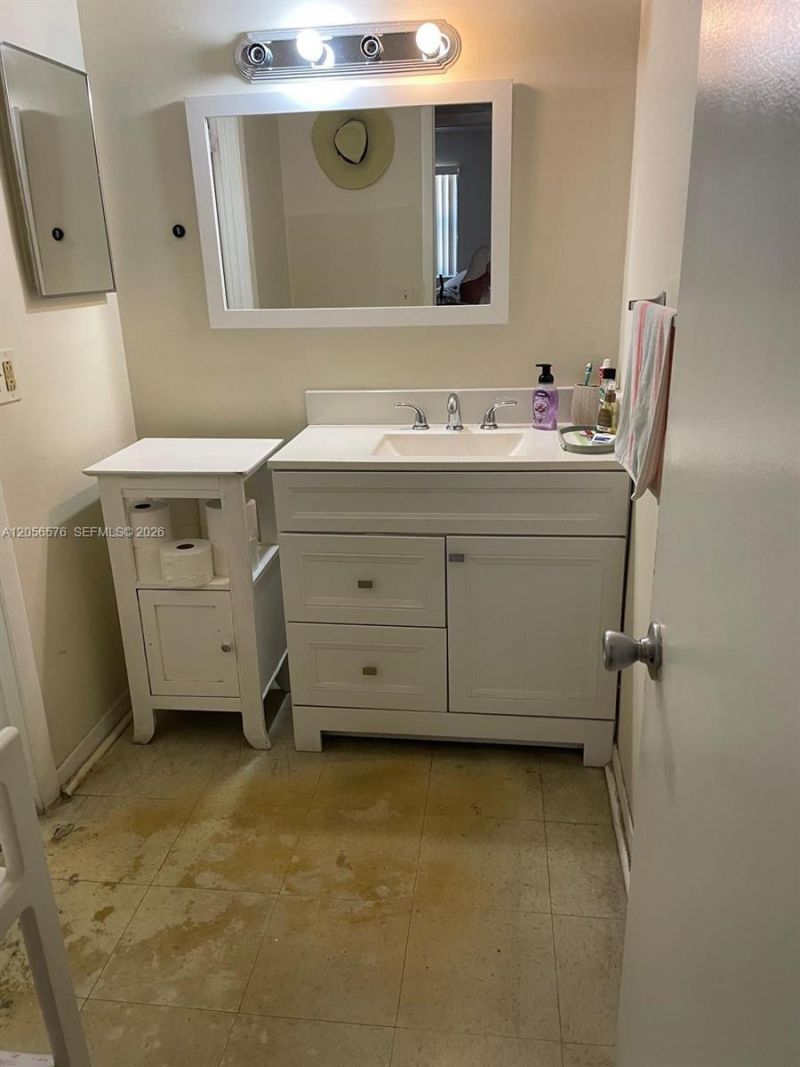 15650 SW 80th St , Unit F-207, Miami, FL 33193 Photo