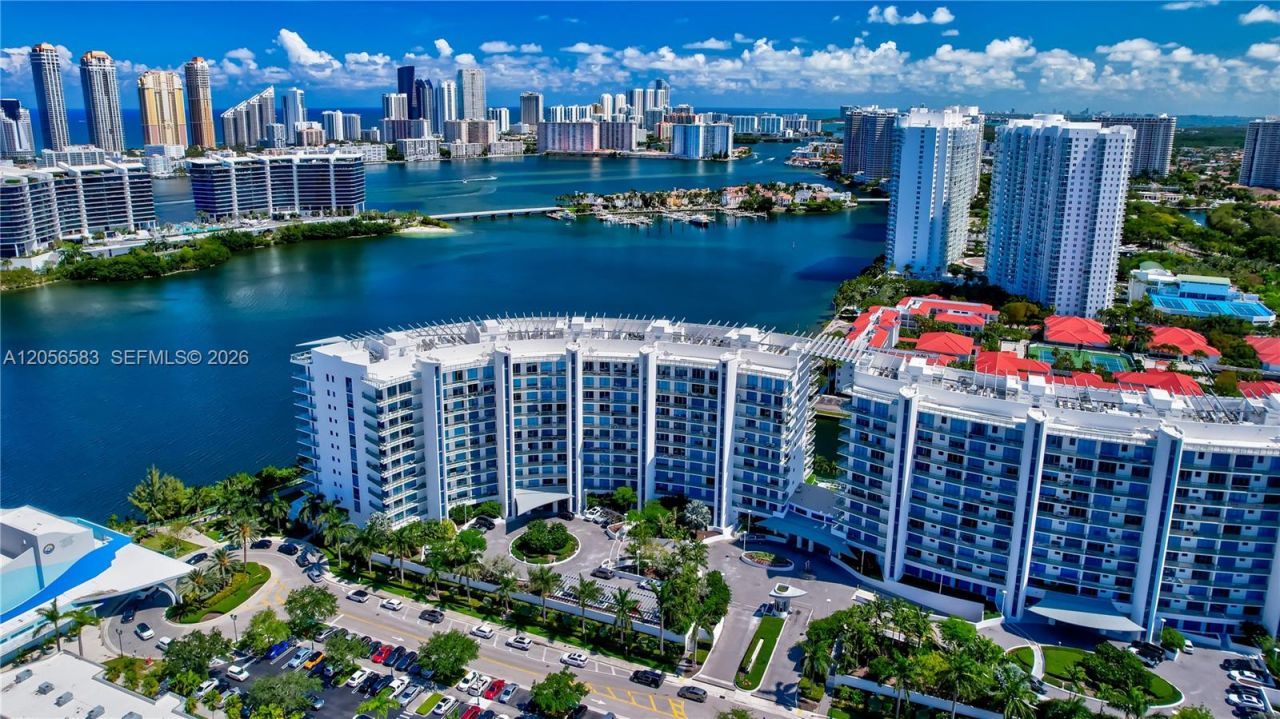 3300 NE 188 St., Unit 611, Aventura, FL 33180 Photo