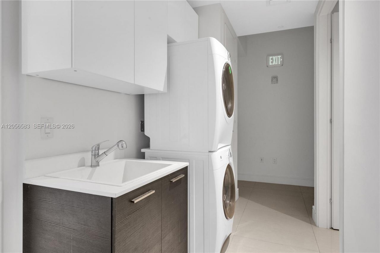 3300 NE 188 St., Unit 611, Aventura, FL 33180 Photo