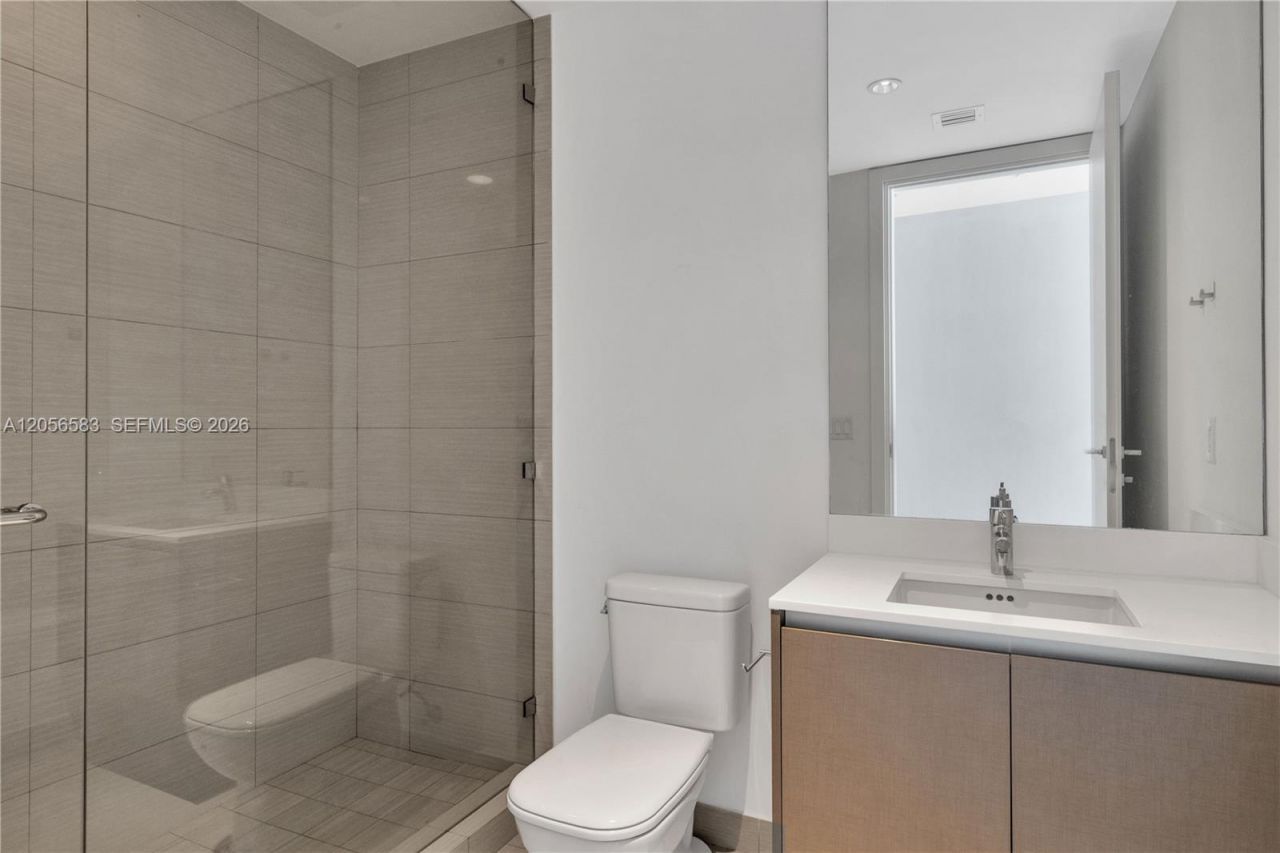 3300 NE 188 St., Unit 611, Aventura, FL 33180 Photo