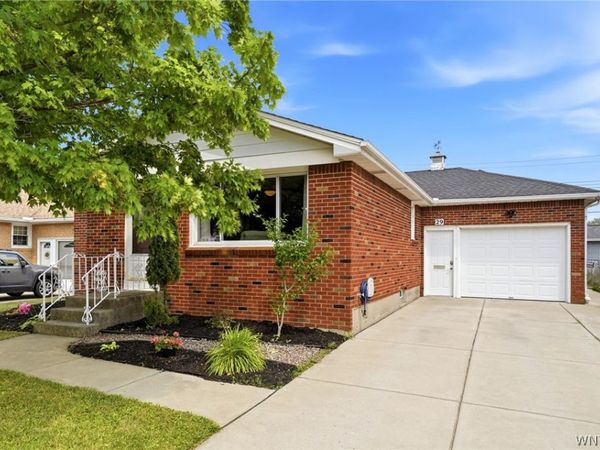 29 Bay Lane , Buffalo, NY 14225
