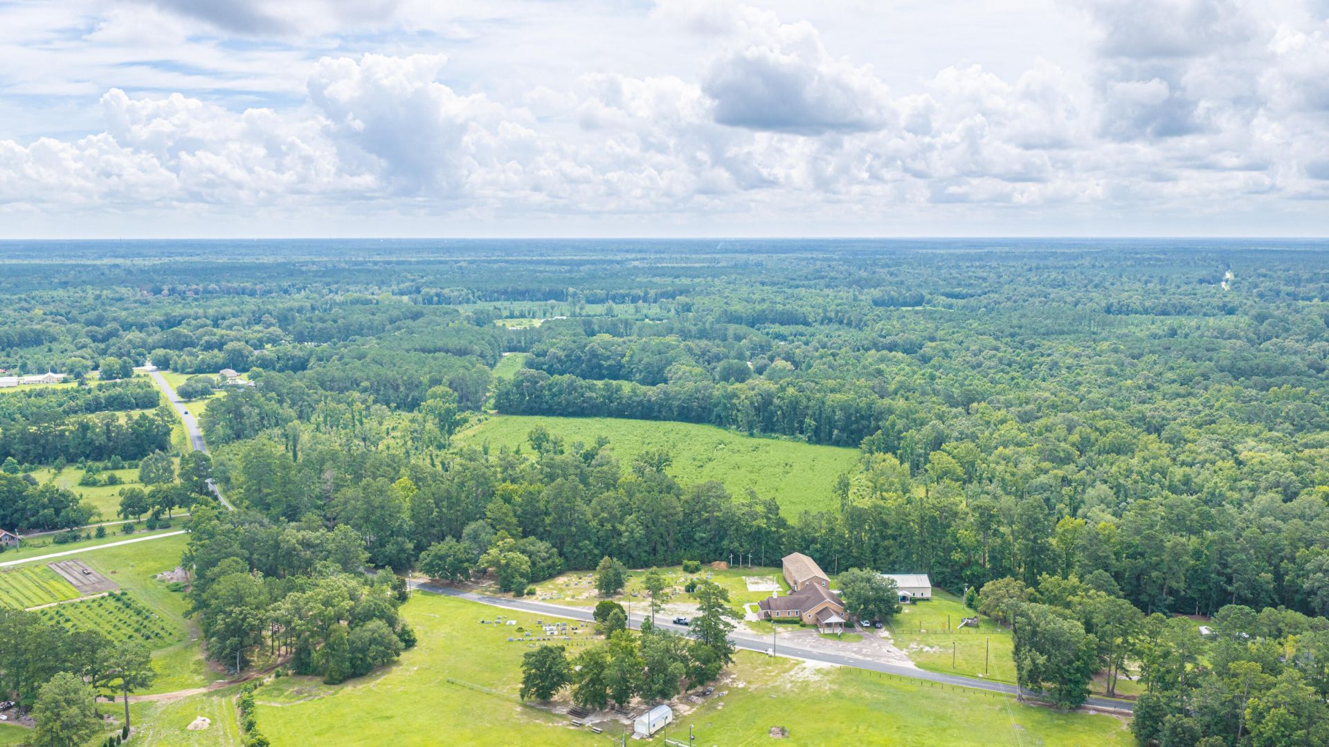1570 Highway 61 Photo 4