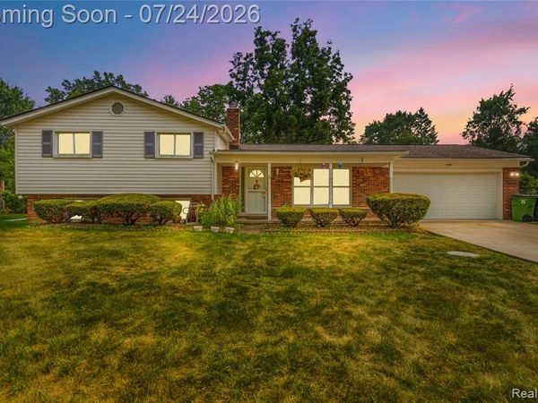 5108 Shelbyshire Drive, Shelby Twp, MI 48316