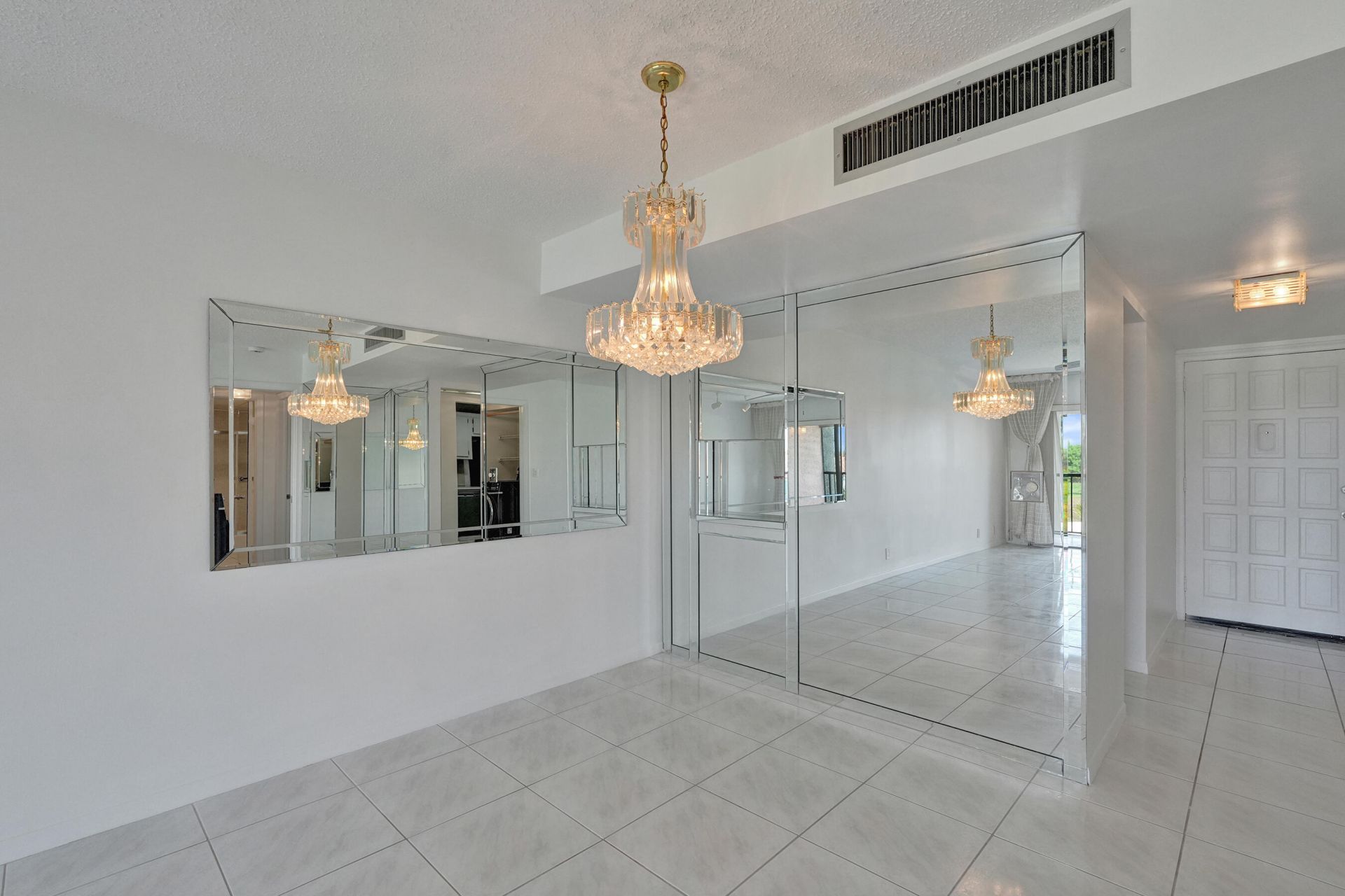4100 Tivoli Court, Unit 304, Lake Worth, FL 33467 Photo