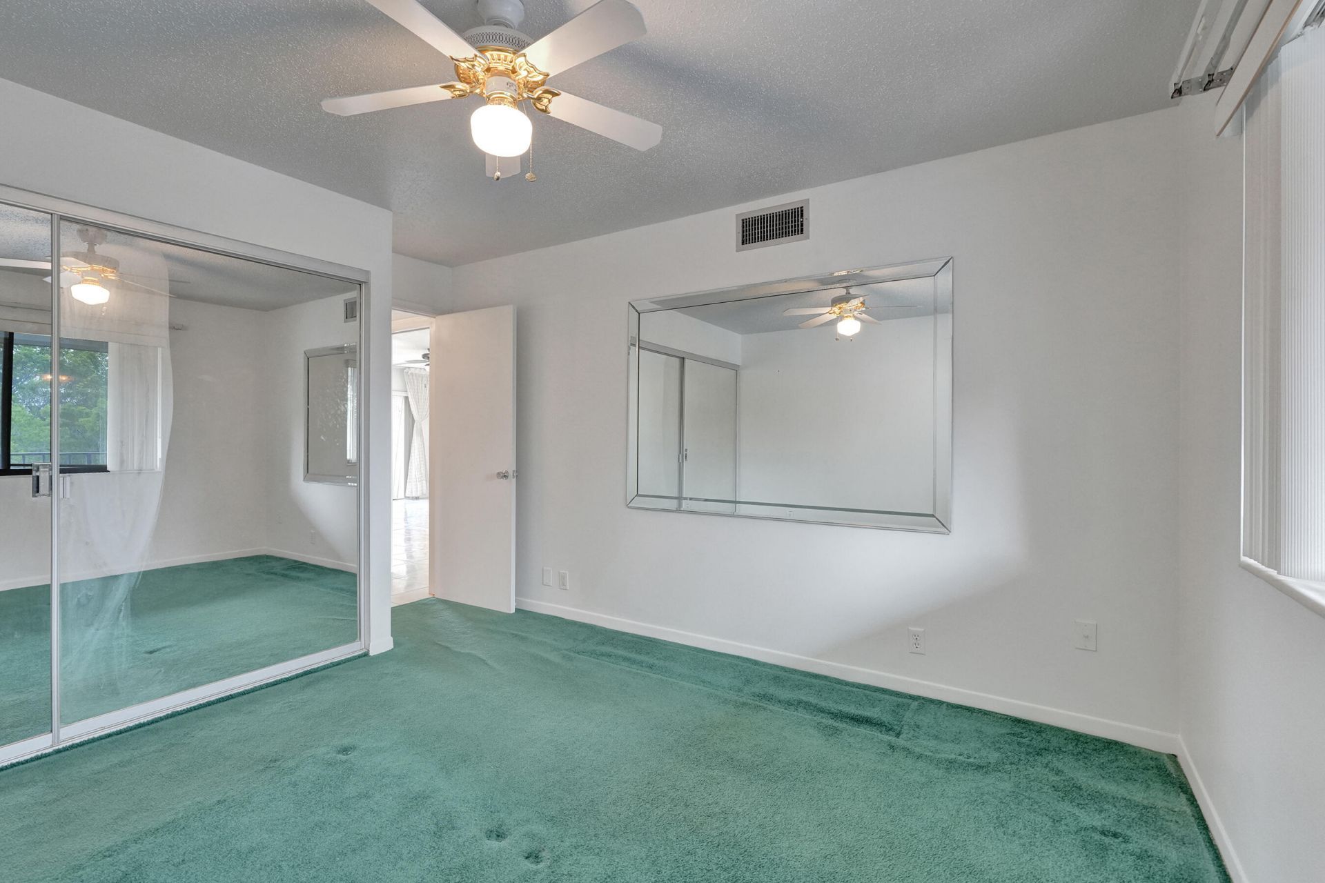 4100 Tivoli Court, Unit 304, Lake Worth, FL 33467 Photo