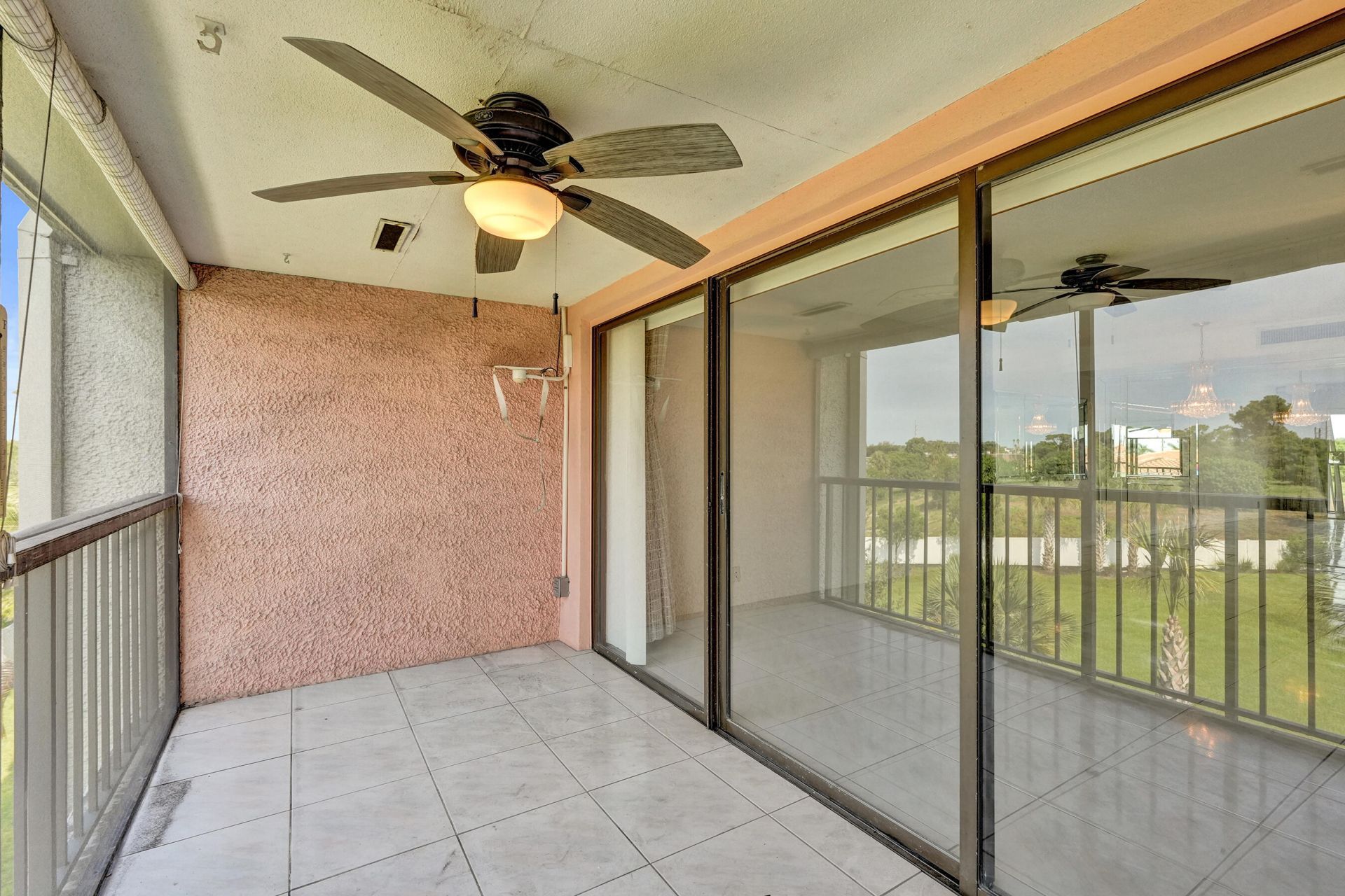 4100 Tivoli Court, Unit 304, Lake Worth, FL 33467 Photo