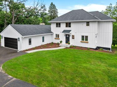 6667 Moorland Drive , Eden Prairie, MN 55346