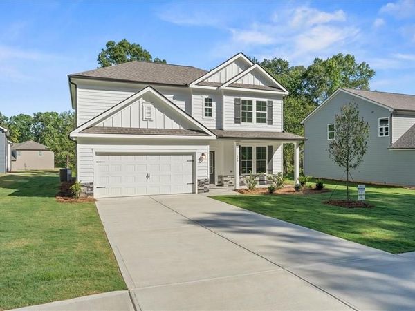 540 Lillian Way , Statham, GA 30666