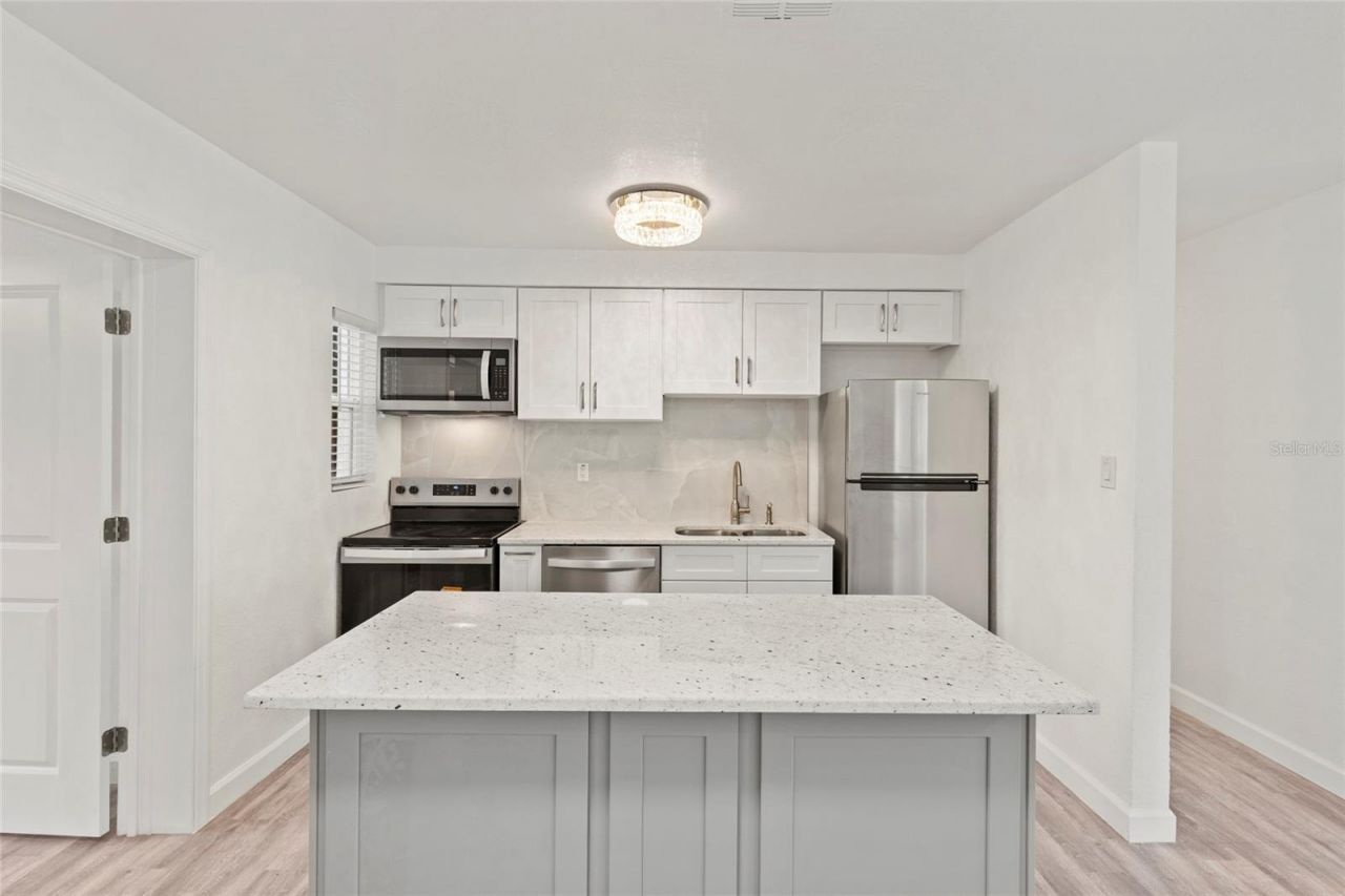 2827 16th Avenue S, Saint Petersburg, FL 33712 Photo