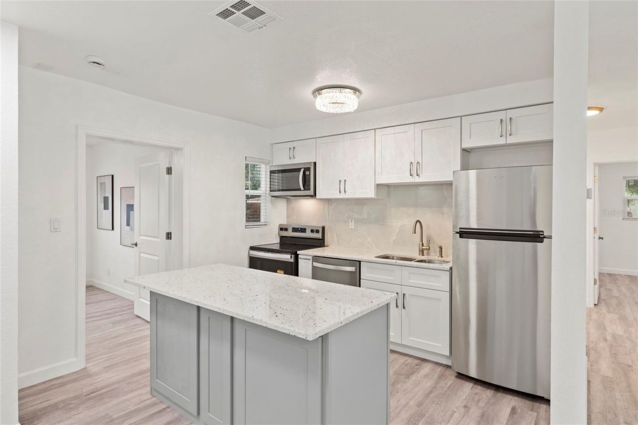 2827 16th Avenue S, Saint Petersburg, FL 33712 Photo