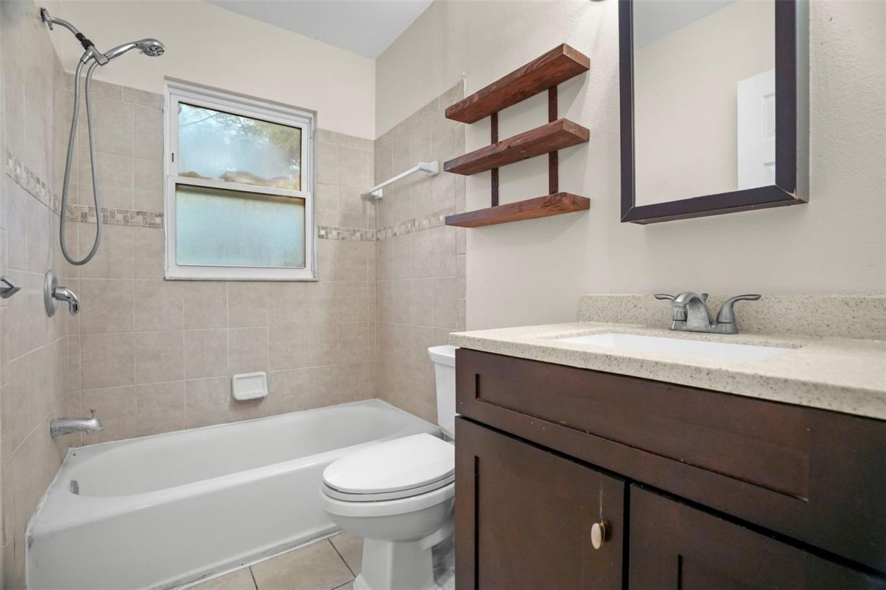 446 37th Avenue Ne, Saint Petersburg, FL 33704 Photo
