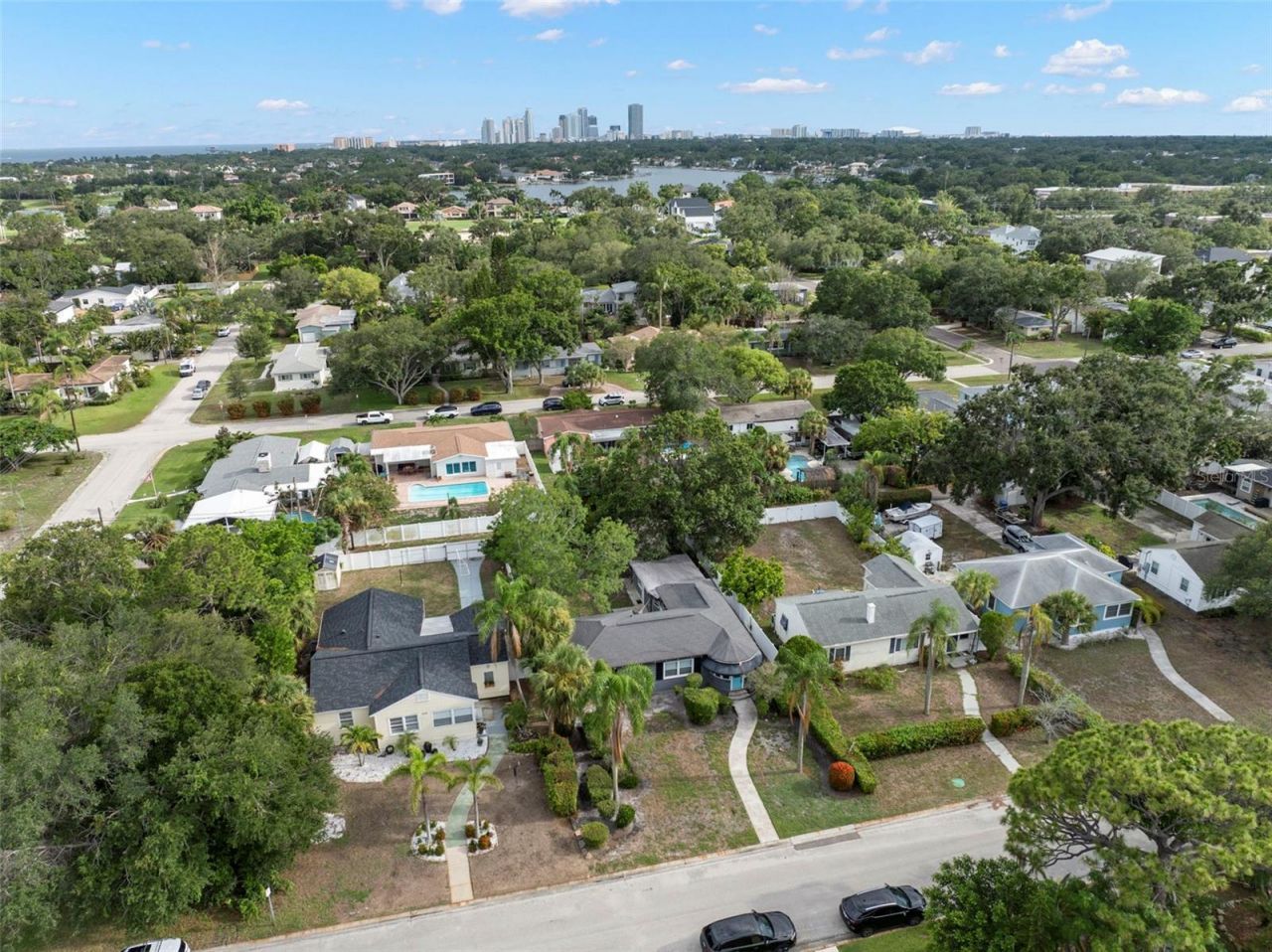 446 37th Avenue Ne, Saint Petersburg, FL 33704 Photo