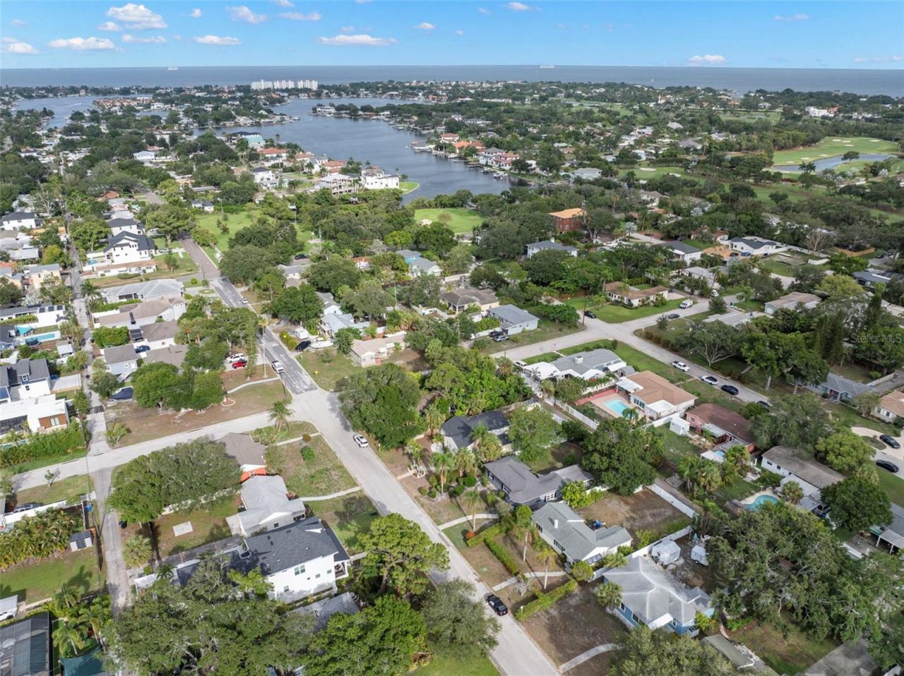 446 37th Avenue Ne, Saint Petersburg, FL 33704 Photo