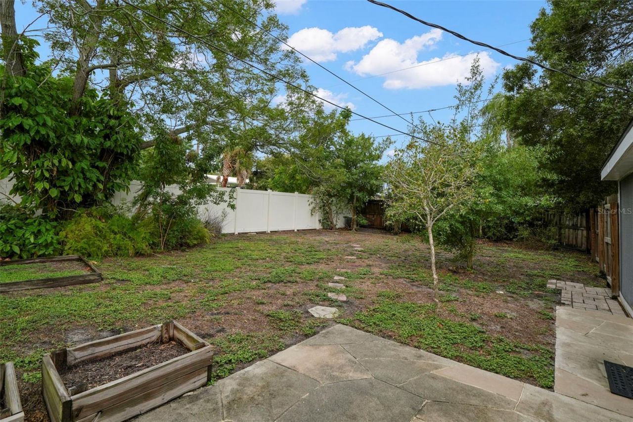 446 37th Avenue Ne, Saint Petersburg, FL 33704 Photo