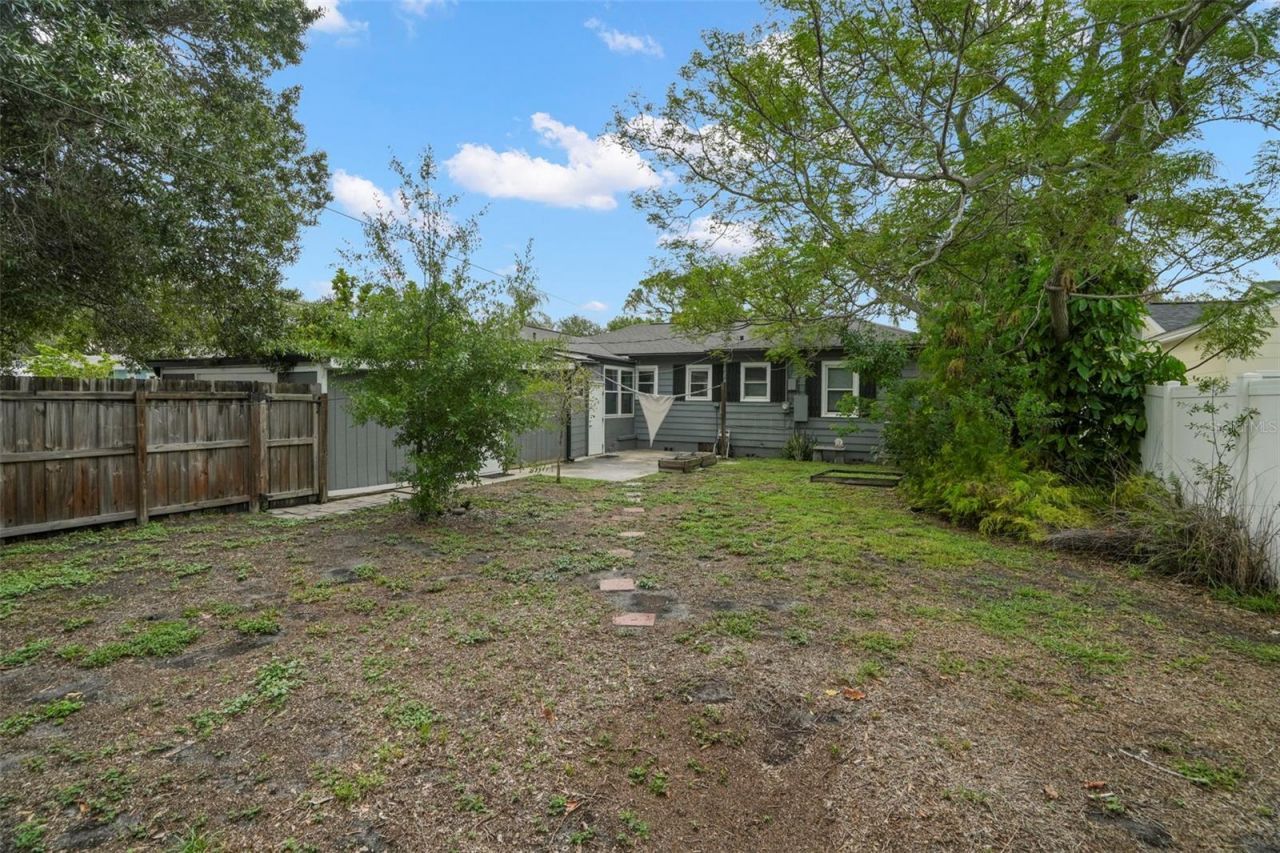 446 37th Avenue Ne, Saint Petersburg, FL 33704 Photo