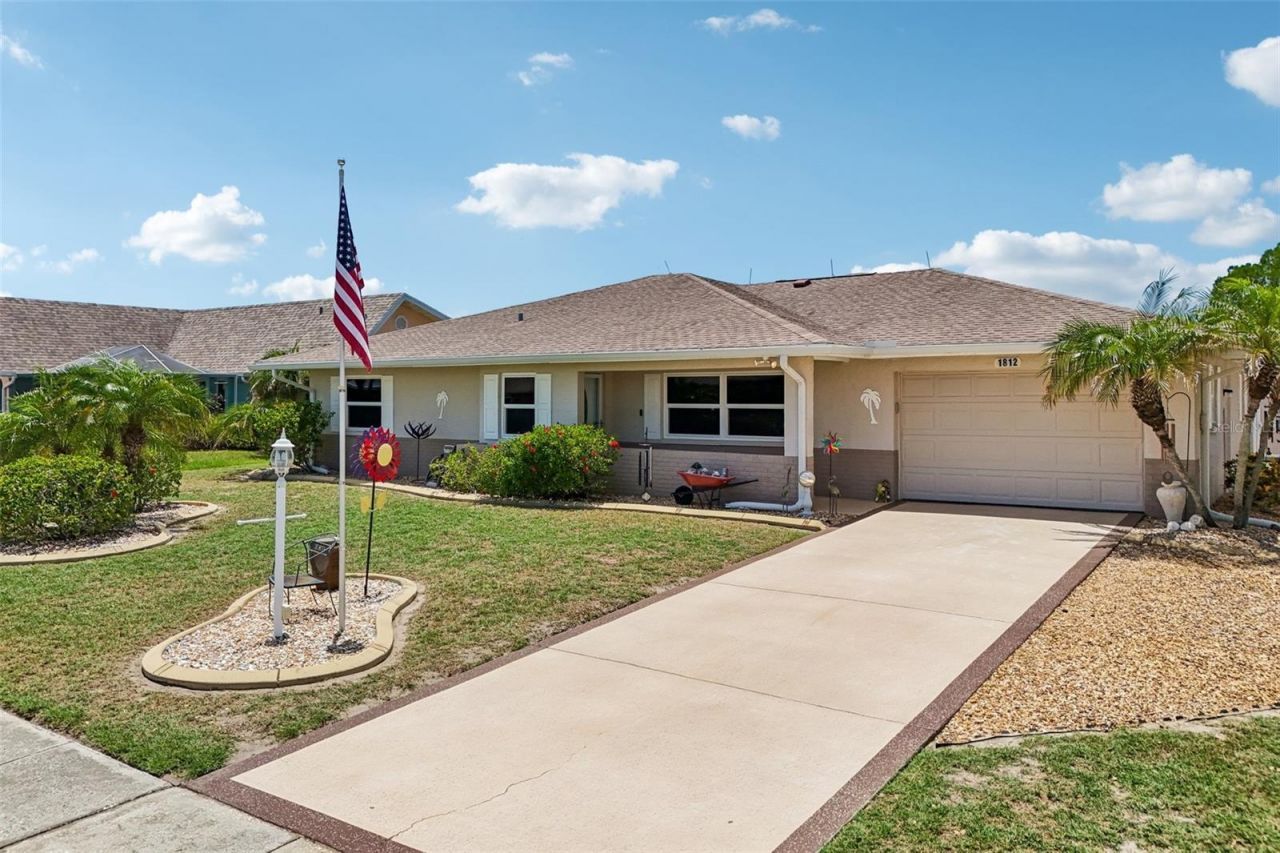 1812 Fort Duquesna Drive , Sun City Center, FL 33573 Main Photo
