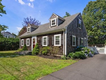 20 Nelson Street, Kingston, MA 02364