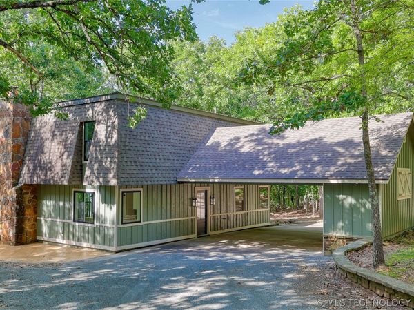 1296 Robin Hood , Eufaula, OK 74432