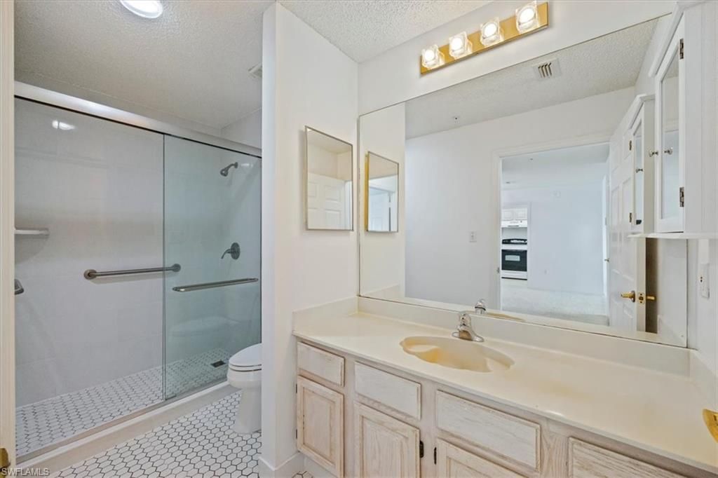 900 Arbor Lake Dr, Unit 9-307, Naples, FL 34110 Photo