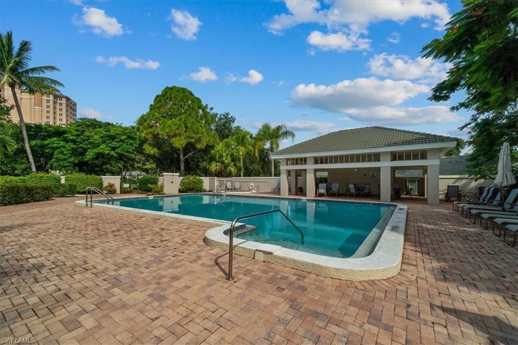 900 Arbor Lake Dr, Unit 9-307, Naples, FL 34110 Photo