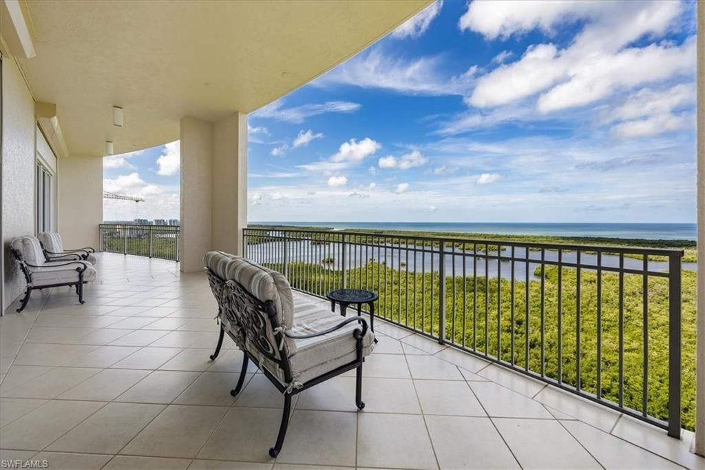 900 Arbor Lake Dr, Unit 9-307, Naples, FL 34110 Photo