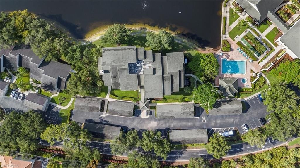 900 Arbor Lake Dr, Unit 9-307, Naples, FL 34110 Photo