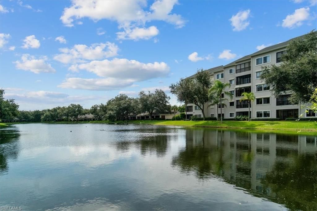 900 Arbor Lake Dr, Unit 9-307, Naples, FL 34110 Photo