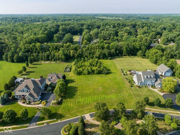 9480 Pleasant View, Zionsville, IN 46077