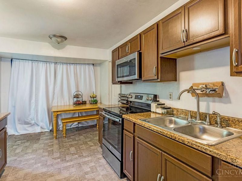 280 Joliet Avenue, Woodlawn, OH 45215 Photo 8