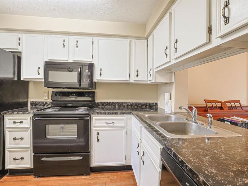 3334 Huntsman Trace, Pierce Twp, OH 45102 Photo 12