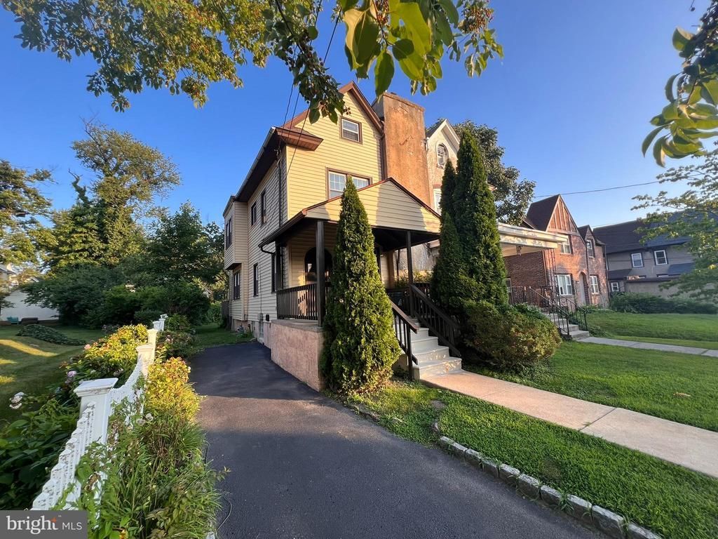 52 W ALBEMARLE AVENUE , LANSDOWNE, PA 19050