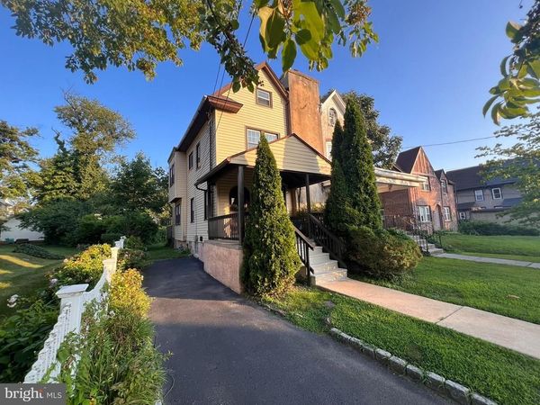 52 W ALBEMARLE AVENUE, LANSDOWNE, PA 19050