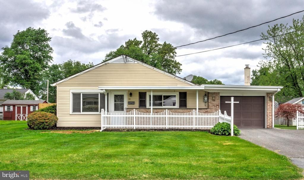11 CONOY ROAD , LANDISVILLE, PA 17538