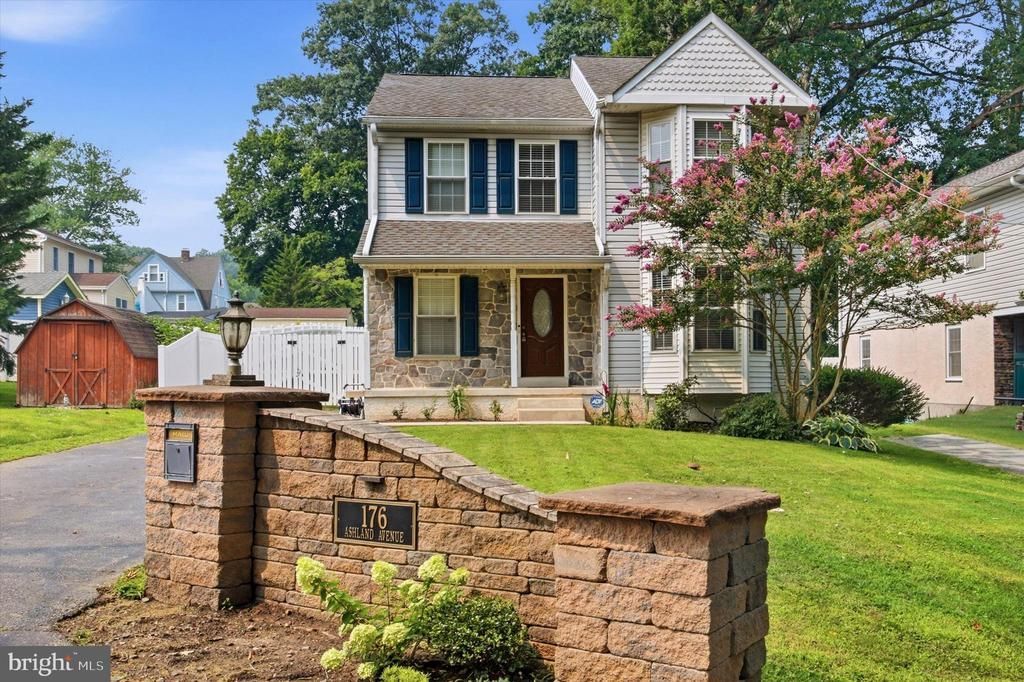 176 ASHLAND AVENUE , SECANE, PA 19018