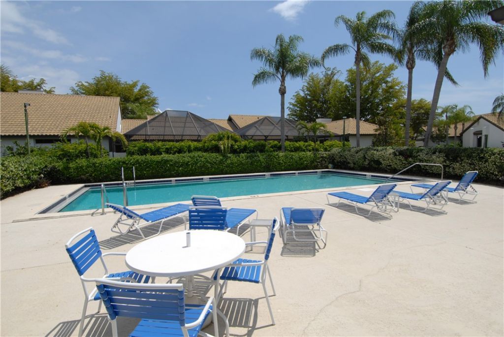 2135 Via Fuentes, Unit 2135, Vero Beach, FL 32963 Photo